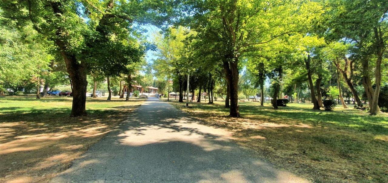 Fain - Private Parking Zadar